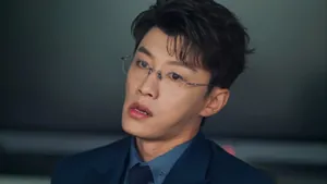 轧戏结局：裴轸曝光肖稚宇身世，胡羞不知赵孝柔征服龚怀聪真相