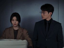 按电梯的代旭终于大火！他老婆来头不小，老丈人演过《还珠格格》